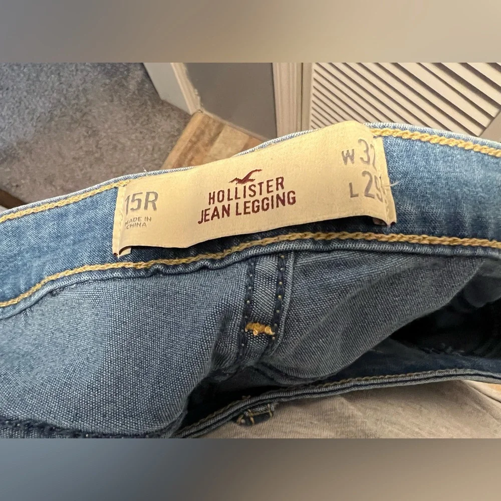 Hollister Jeans Size 15R - Picture 2 of 3